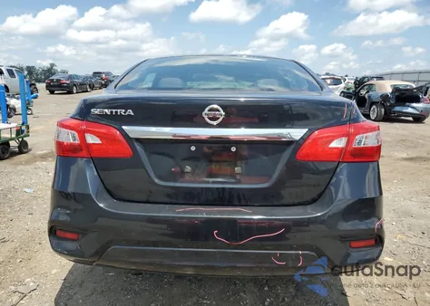 2018 Nissan Sentra S z USA, uszkodzony, nr VIN 3N1AB7AP0JY330458